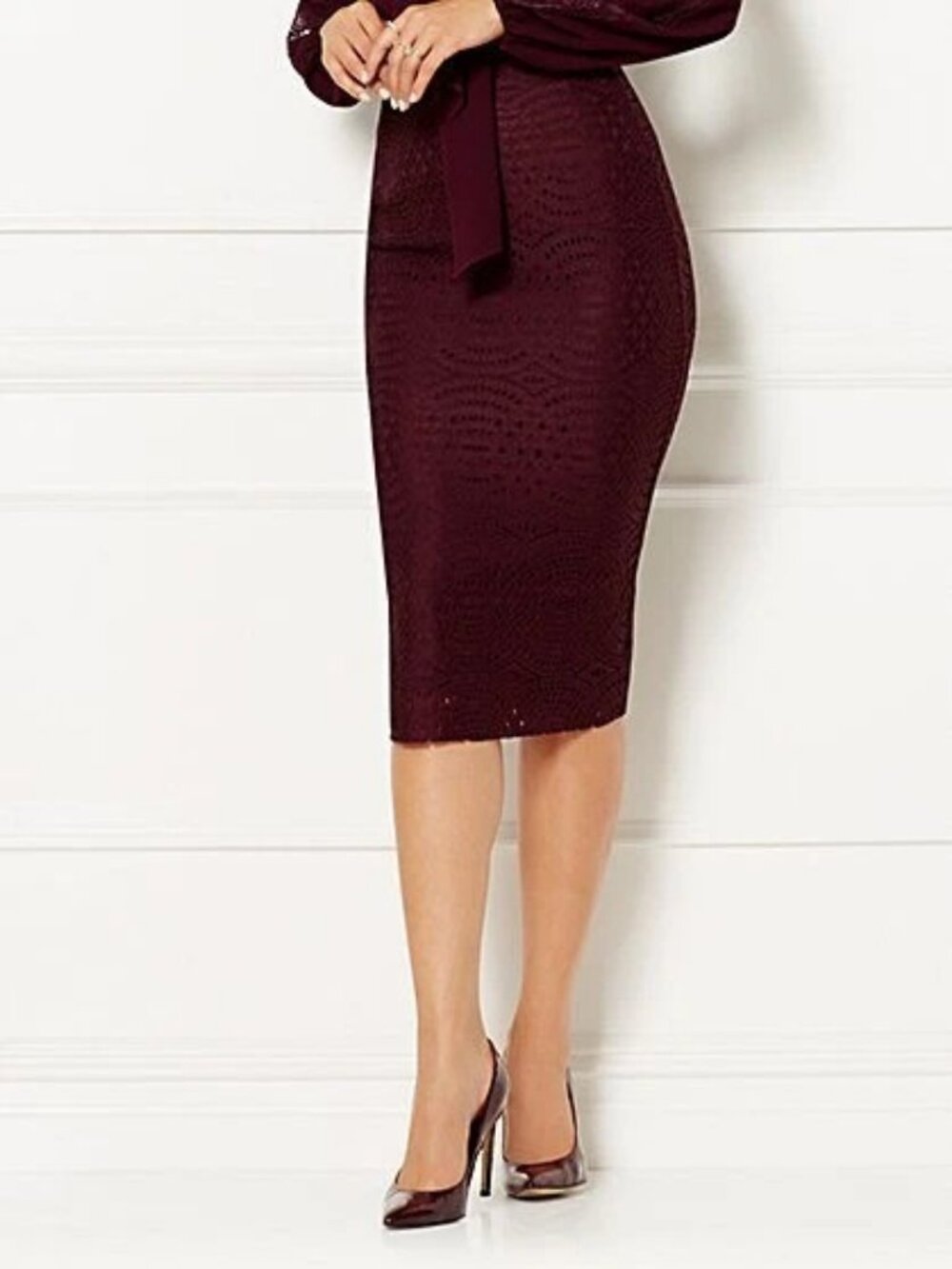 New York & Company Eva Mendes Collection Emma Eyelet Pencil Skirt NWT, size 0